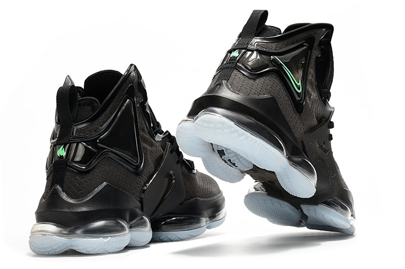 NIKE LEBRON 19 EP