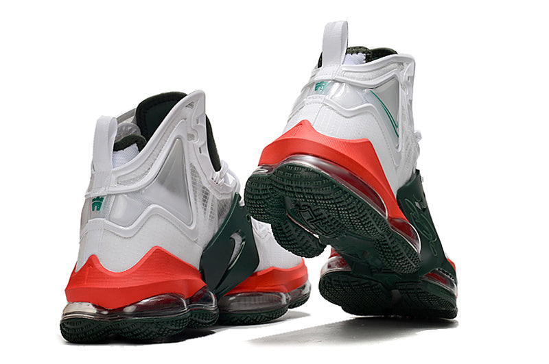 NIKE LEBRON 19 EP