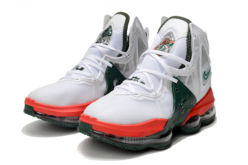 NIKE LEBRON 19 EP