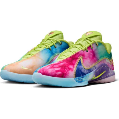 NIKE LeBron 22