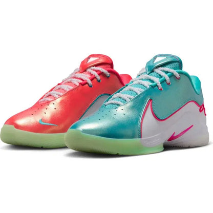 NIKE LeBron 22