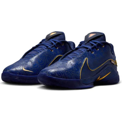 NIKE LeBron 22