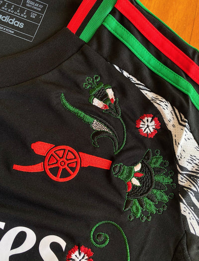 Floral embroidery on the arsenal