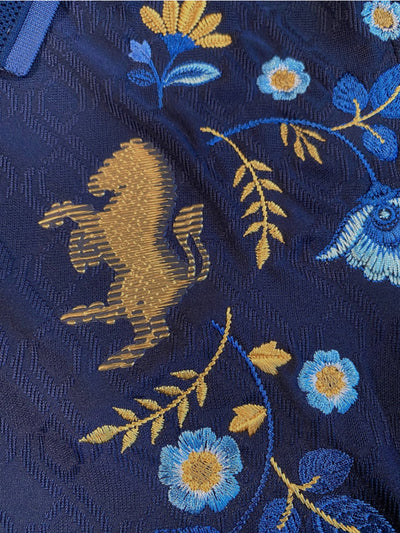 Floral embroidery on the juventus