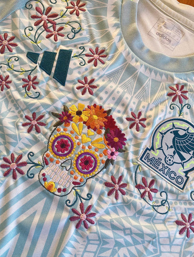 Floral embroidery on the Mexico
