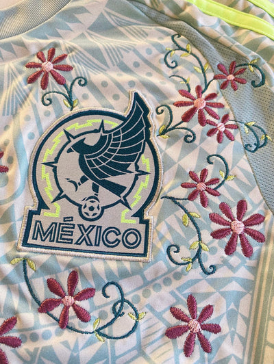 Floral embroidery on the Mexico