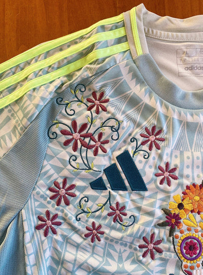 Floral embroidery on the Mexico