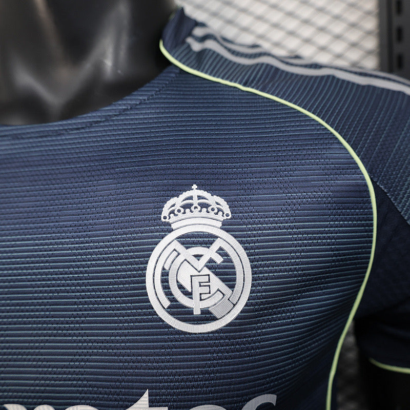 Real madrid away player version 2025/2026
