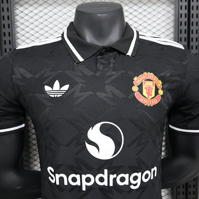MANCHESTER UNITED BLACK SPECIAL PLAYER VERSION 2024/2025 tm