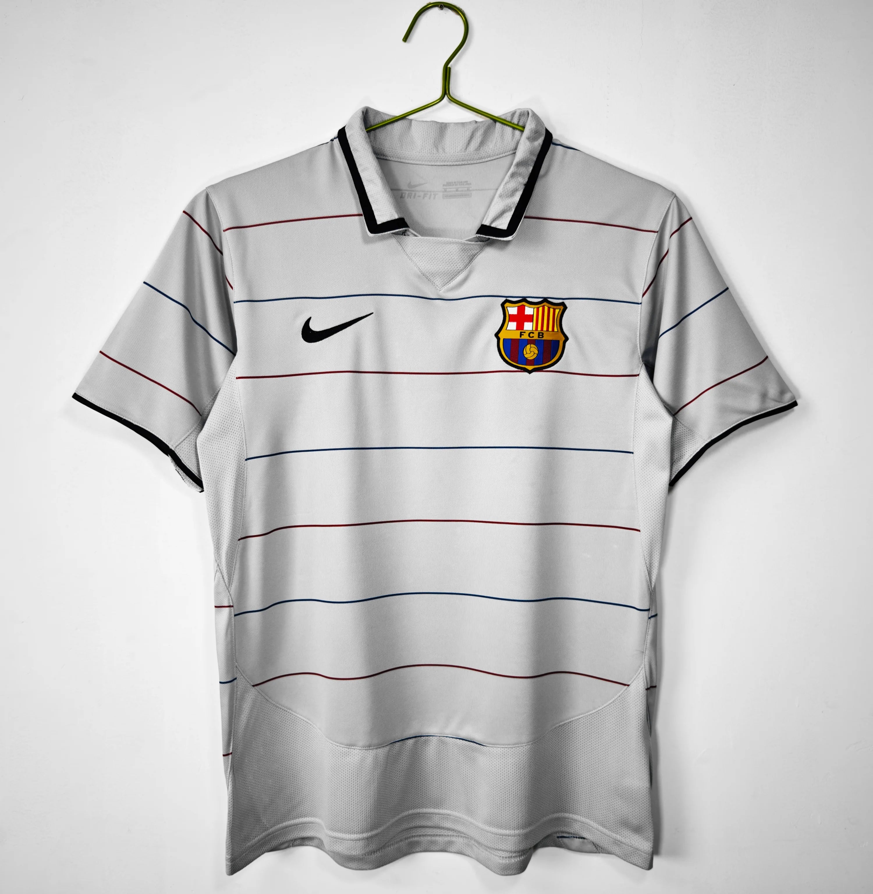 Retro Barcelona Away Shirt 2004/2005 TM