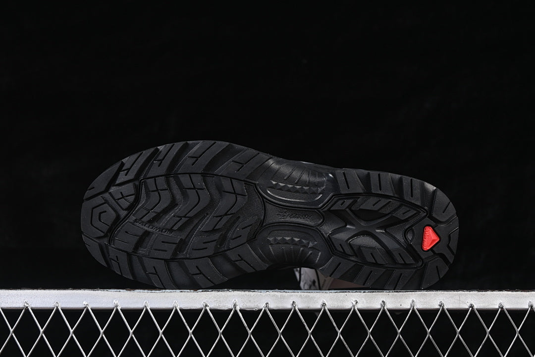 XT QUEST TRAIL RUNNING SHOES