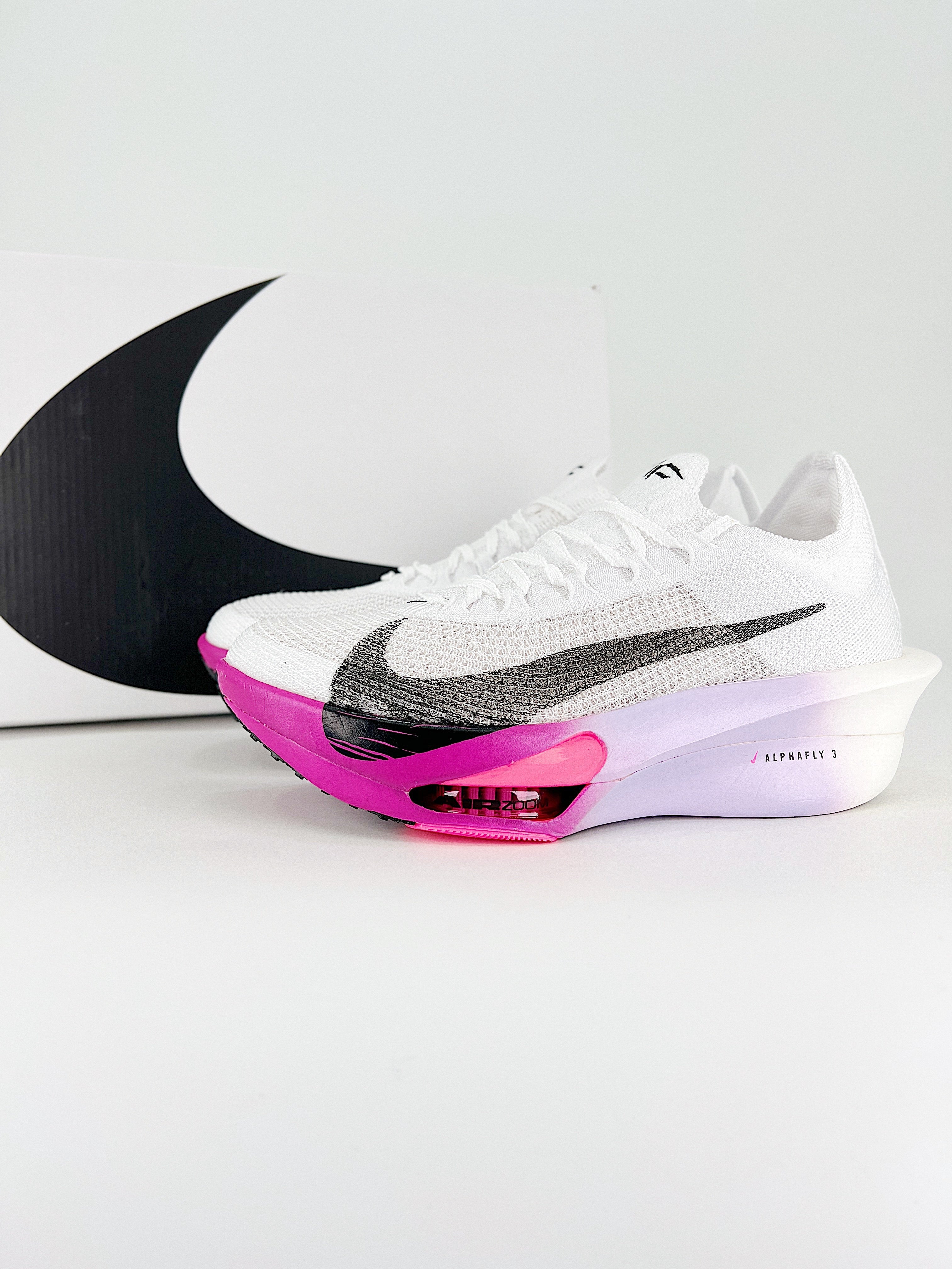 Nike alphafly 3% TM