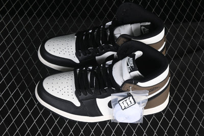 AIR JORDAN 1 HIGH OG AJ1