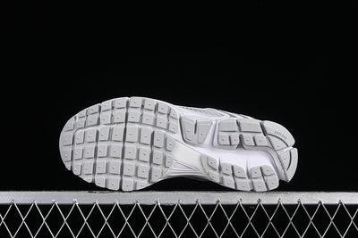 AIR ZOOM VOMERO 5 SUMMIT WHITE/UNIVERSITY BLUE/PHOTON DUST