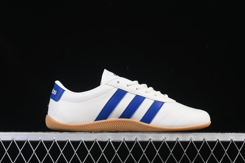 GRAND COURT LOW TOP TENNIS SHOES KLEIN BLUE/WHITE