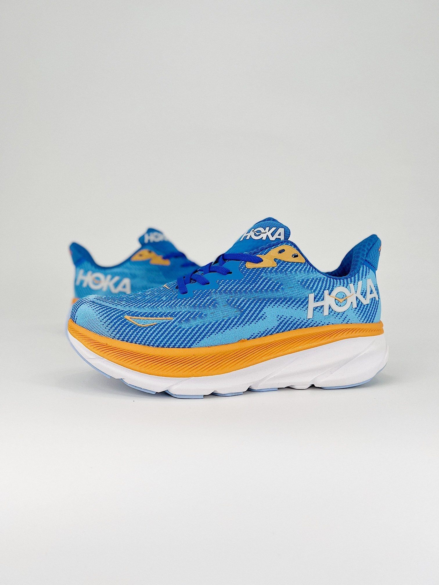 HOKA ONE ONE CLIFTON 9 TM
