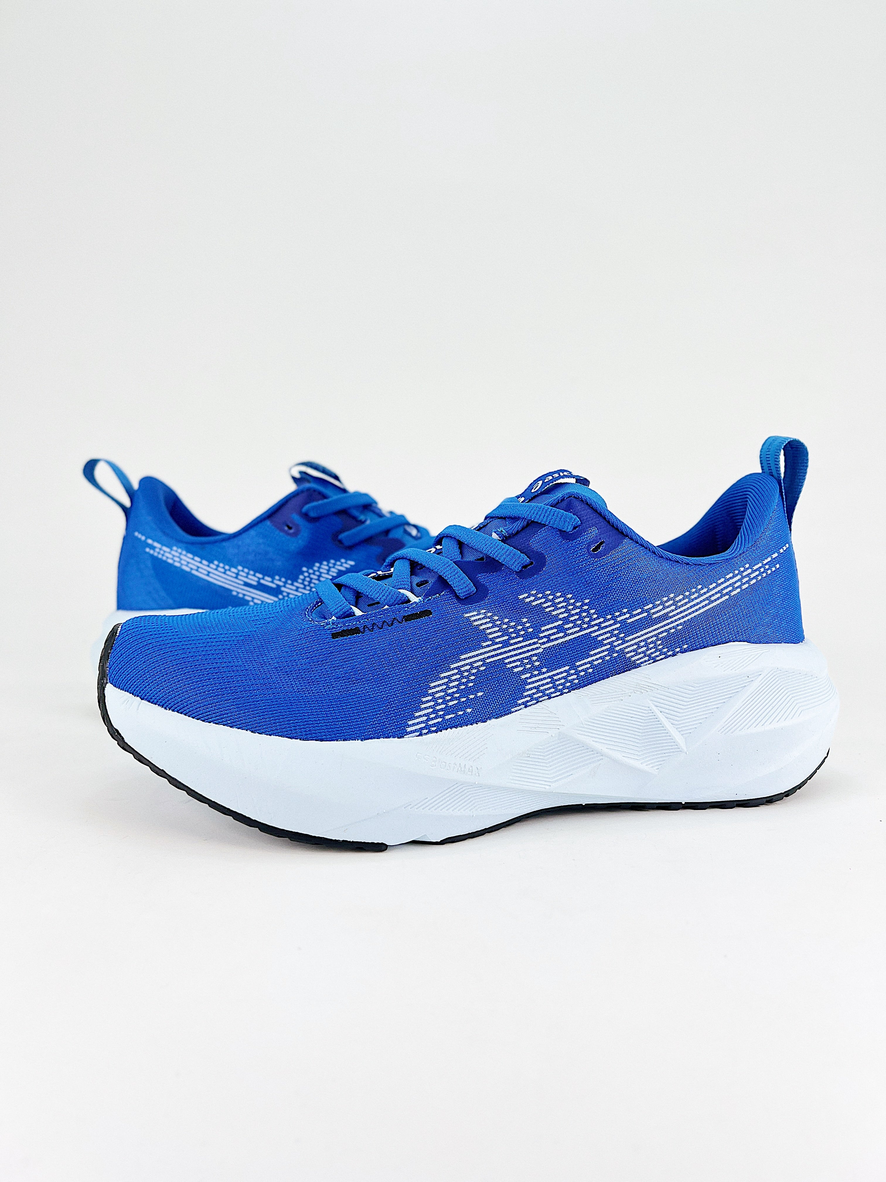 Asics novoblast 5 LE TM