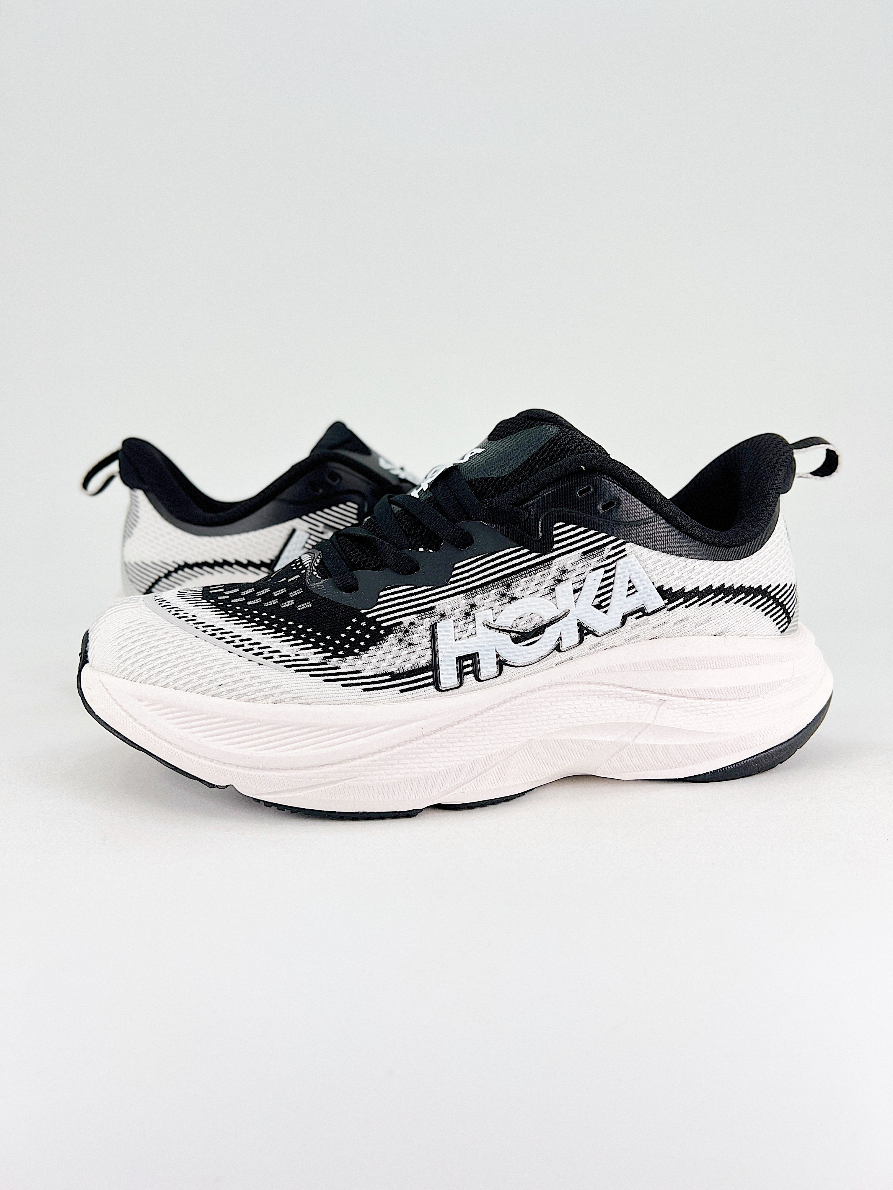 HOKA M SKYFLOW TM