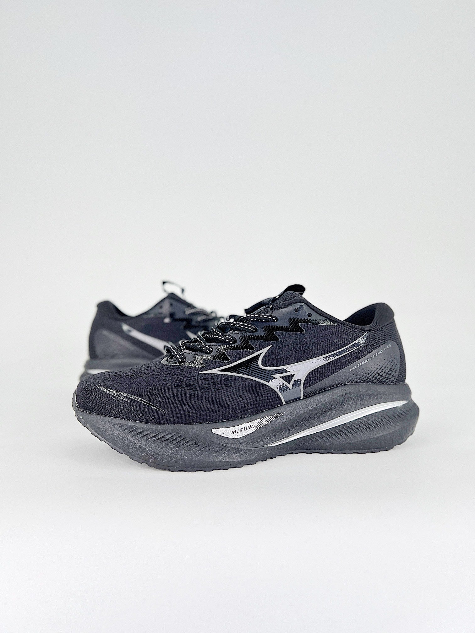 Mizuno ASTRO PLUS TM