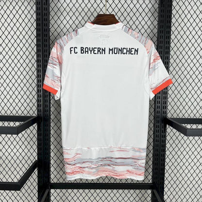 25-26 Bayern away jersey