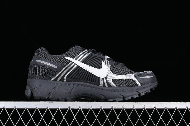 ZOOM VOMERO 5 SP WHITE/BLACK