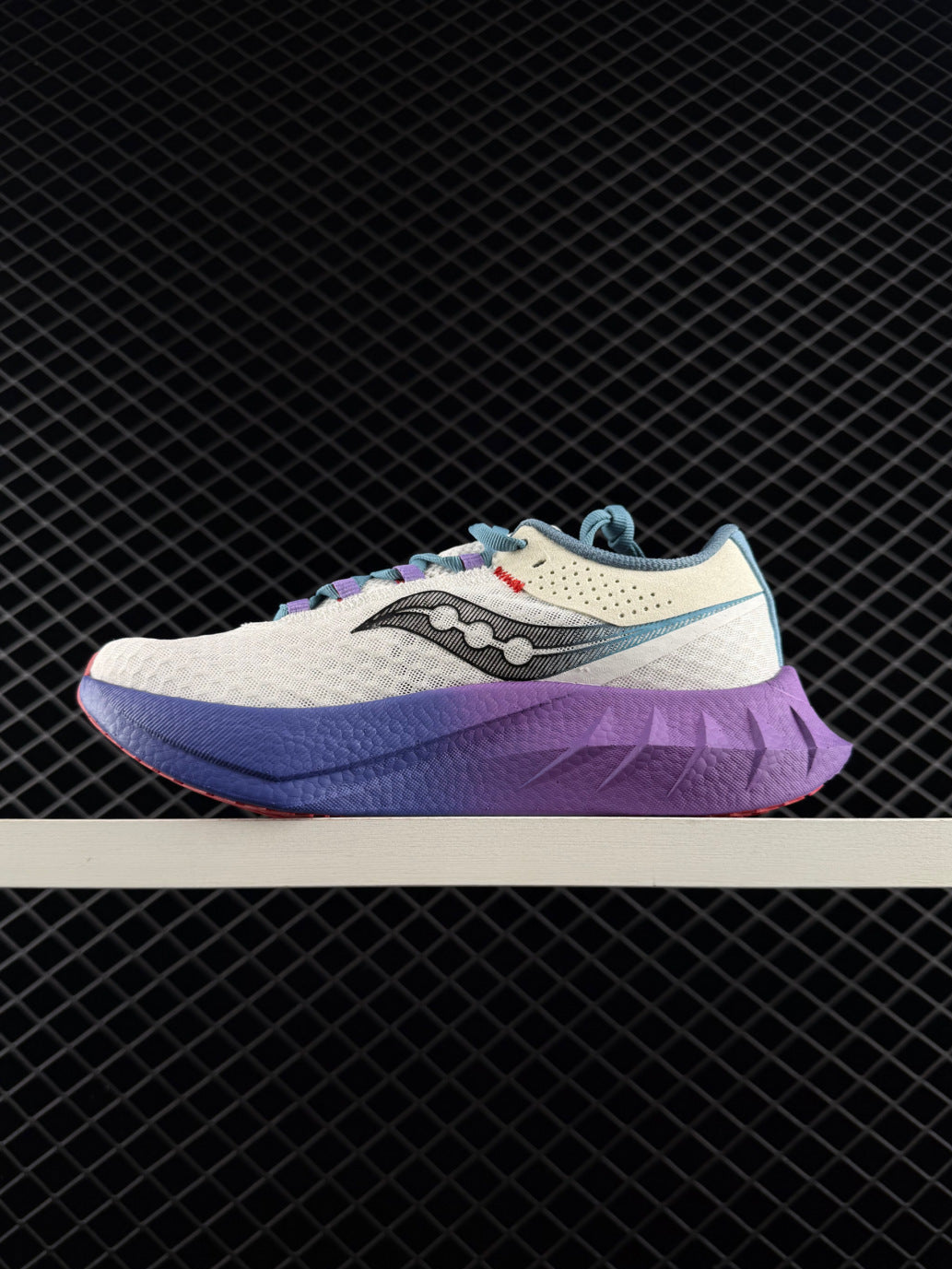 SAUCONY ENDORPHIN PRO4