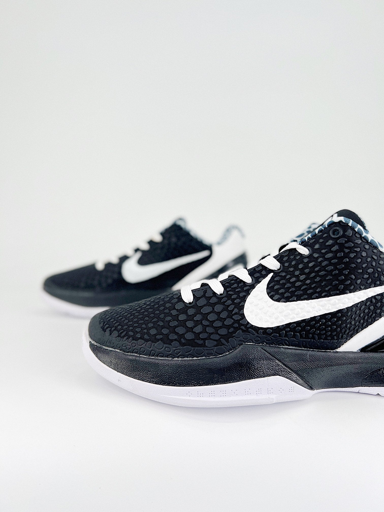 NIKE Zoom KOBE 6