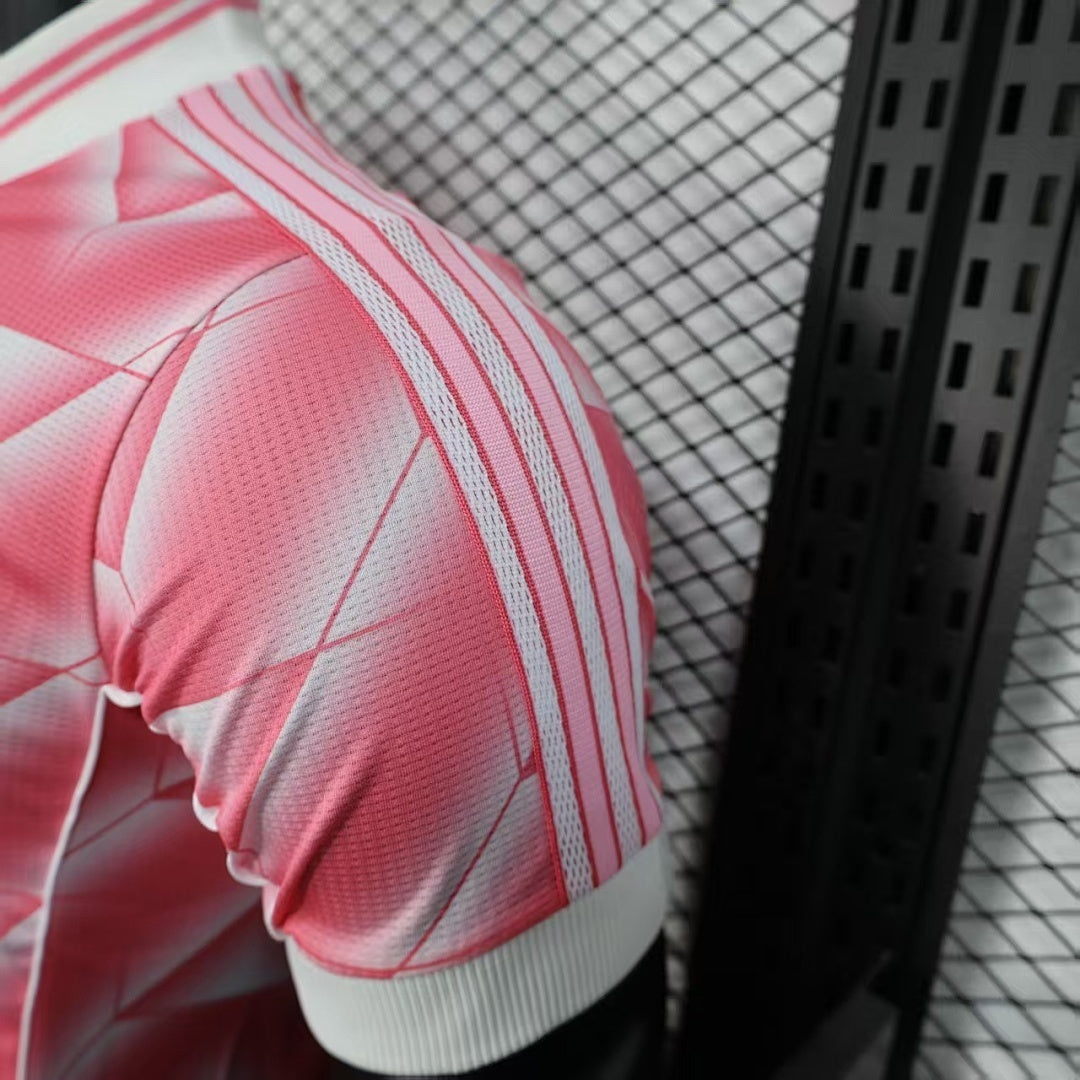 Real Madrid 2025/26 Pink Jersey