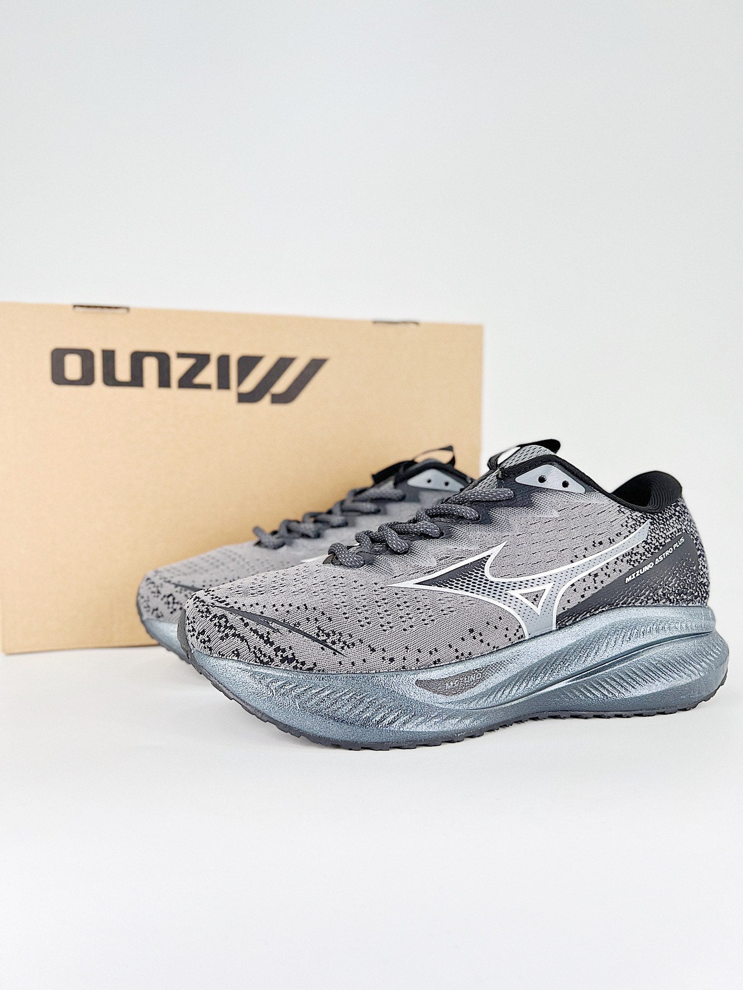 Mizuno ASTRO PLUS tm