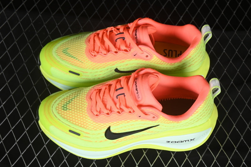 AIR ZOOM VOMERO PLUS