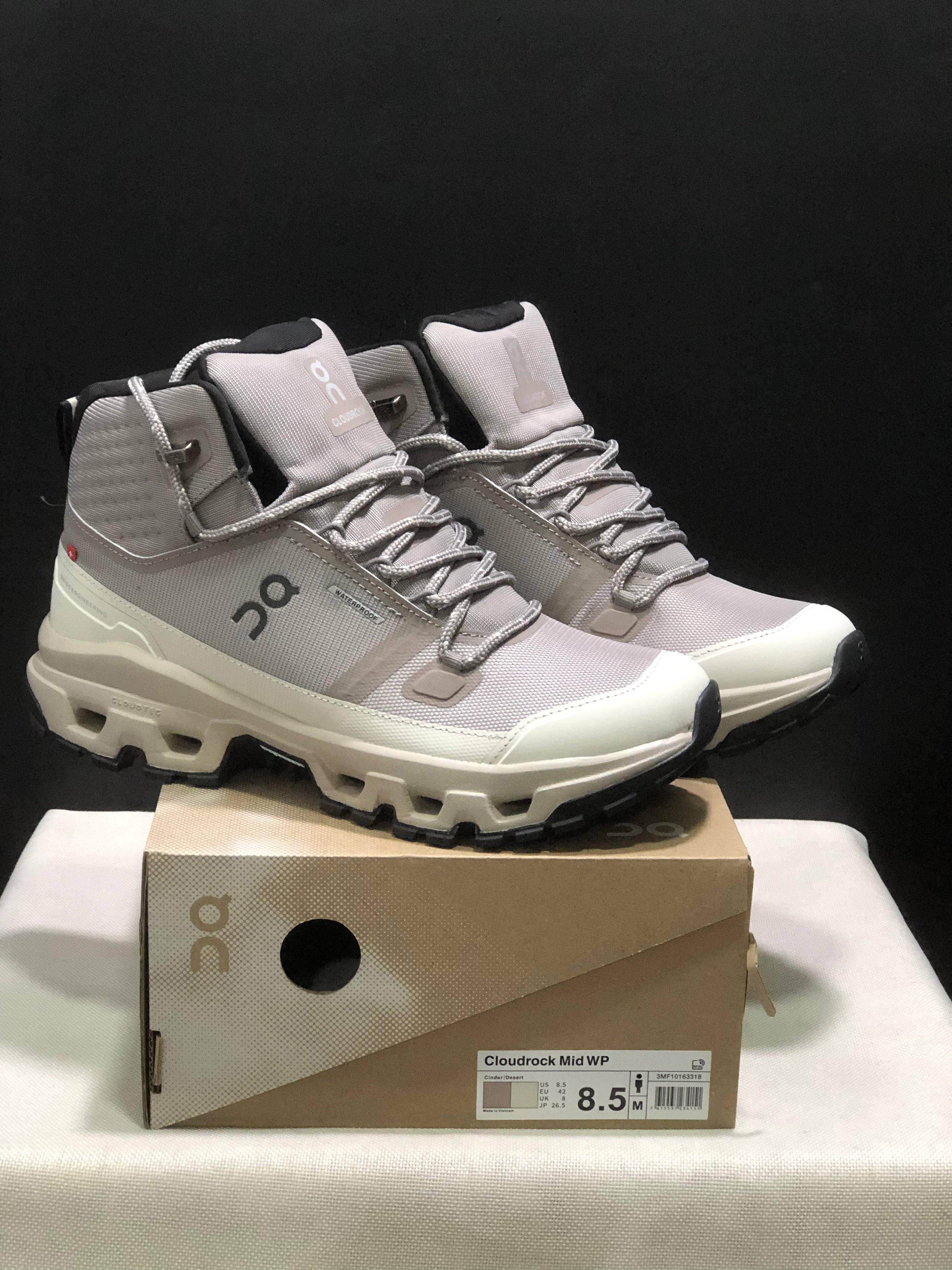 ON CLOUDROCK MID WATERPROOF