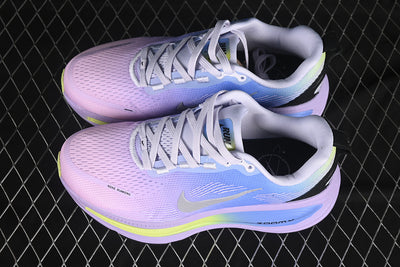 AIR ZOOM VOMERO 18