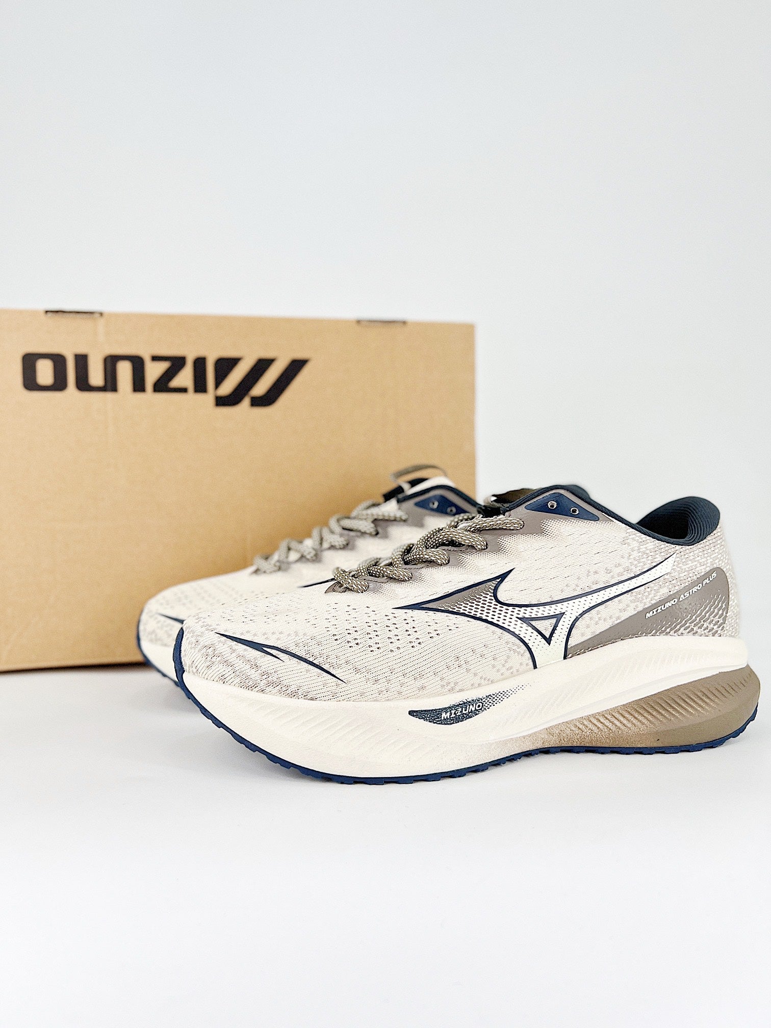 Mizuno ASTRO PLUS Tm