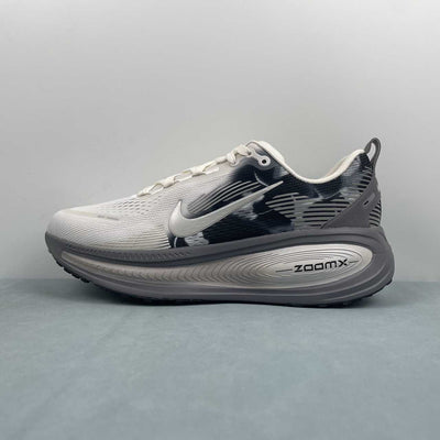 Nike Vomero Plus