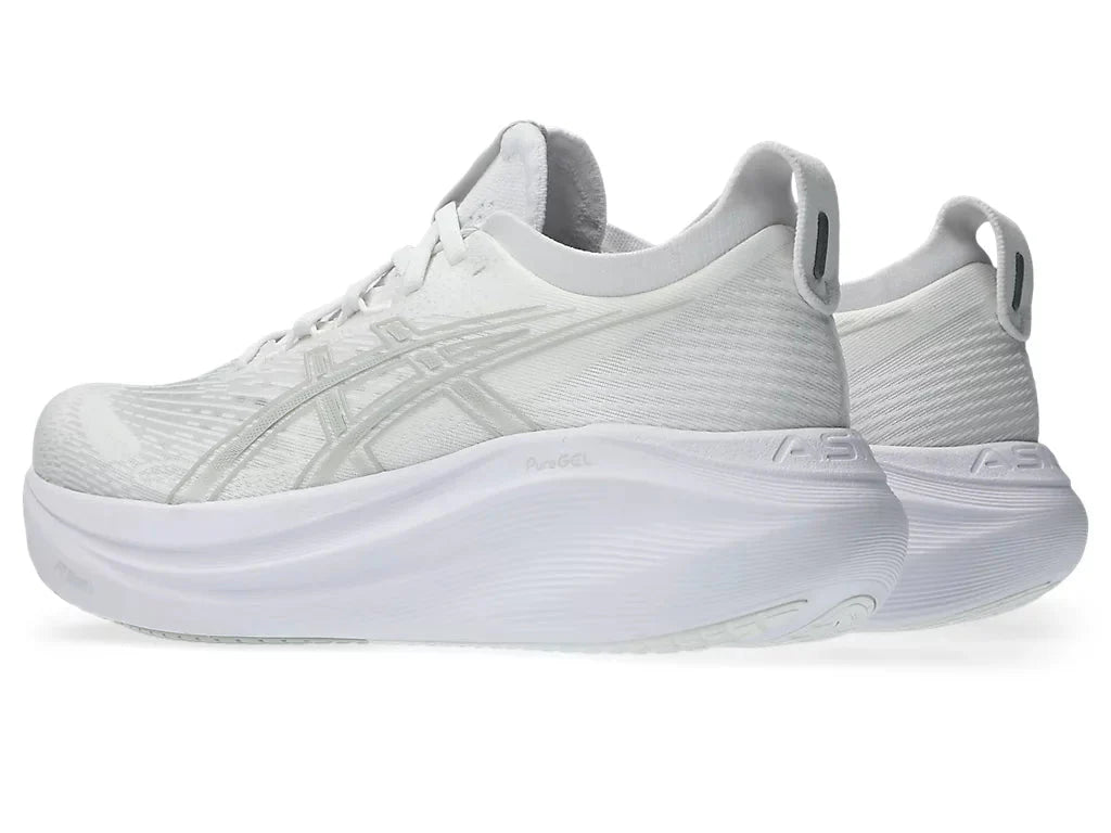 GEL - NIMBUS 27 - Royal Feet 2025