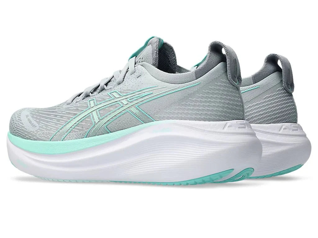 GEL - NIMBUS 27 - Royal Feet 2025