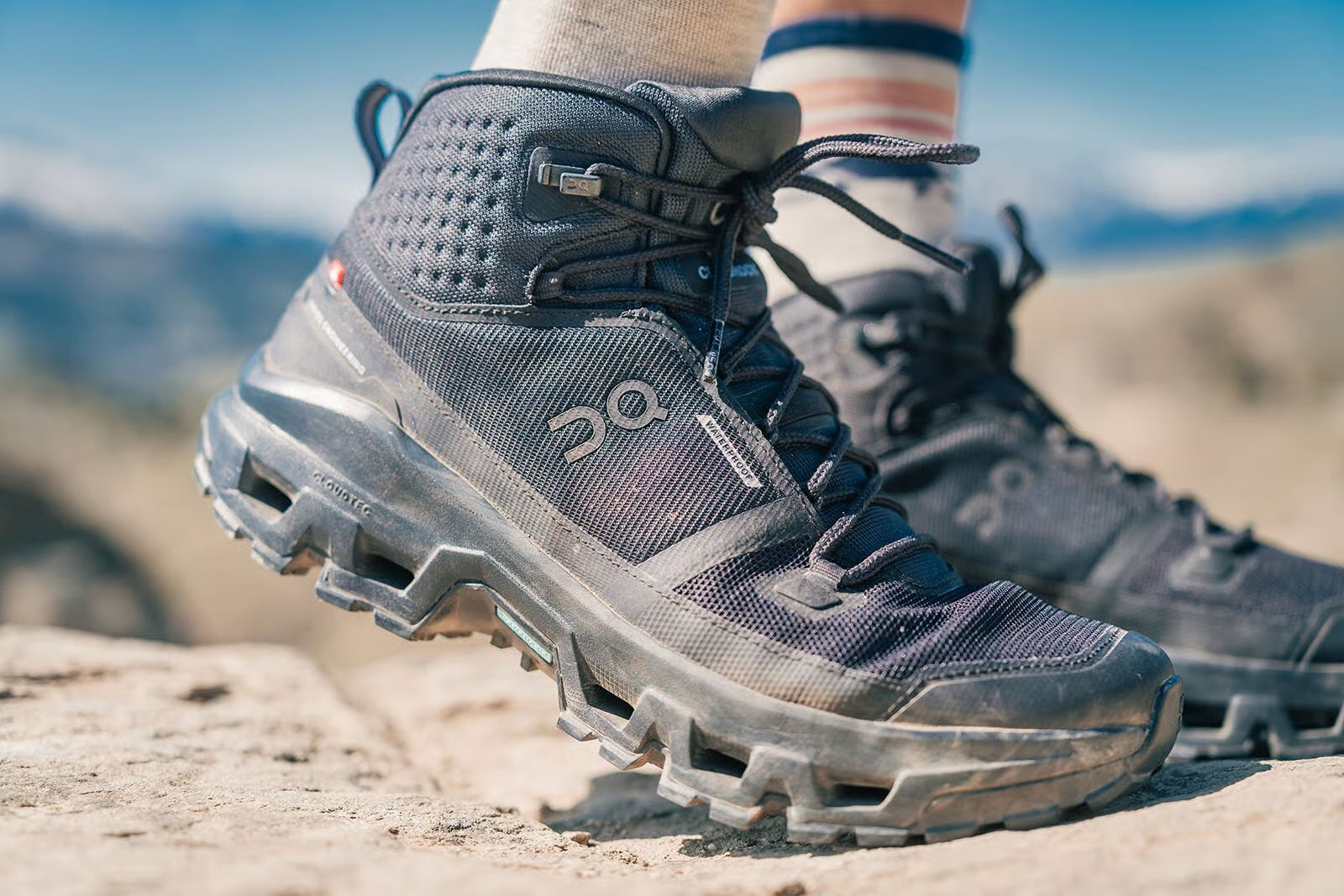 On Cloudrock Mid Hiking Boot
