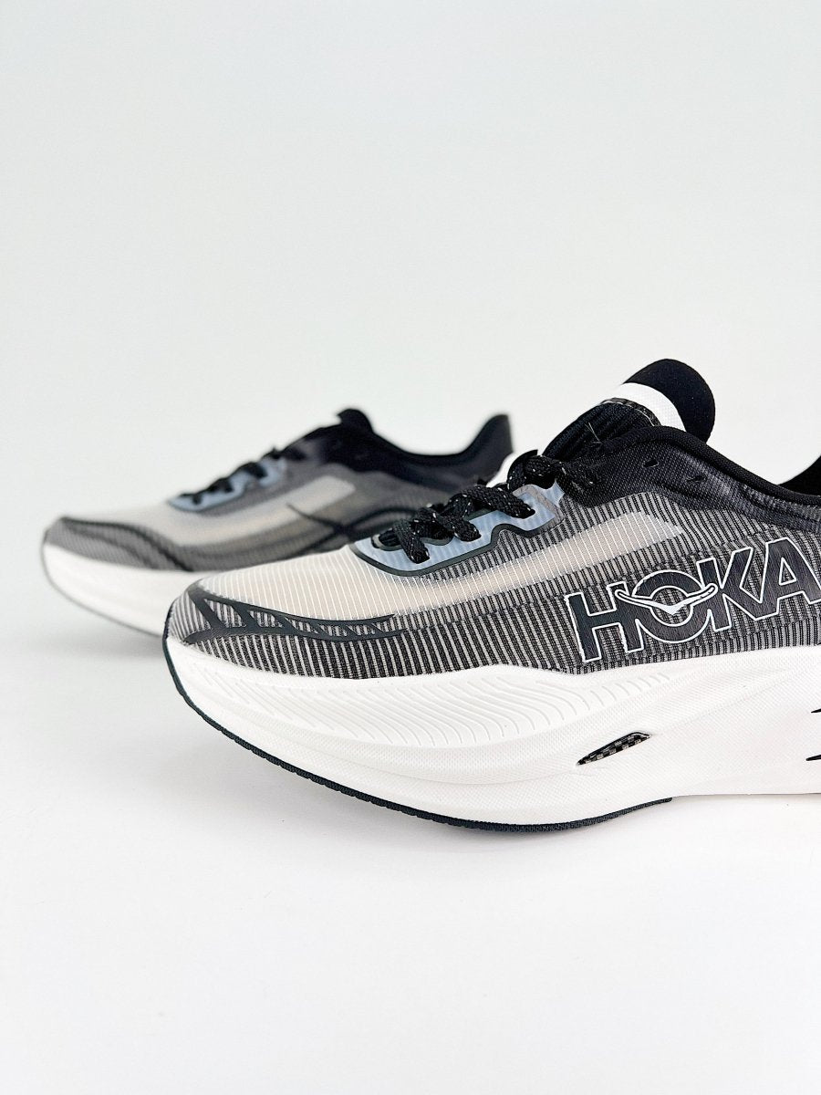 HOKA U CIELO X1 - Royal Feet 2025