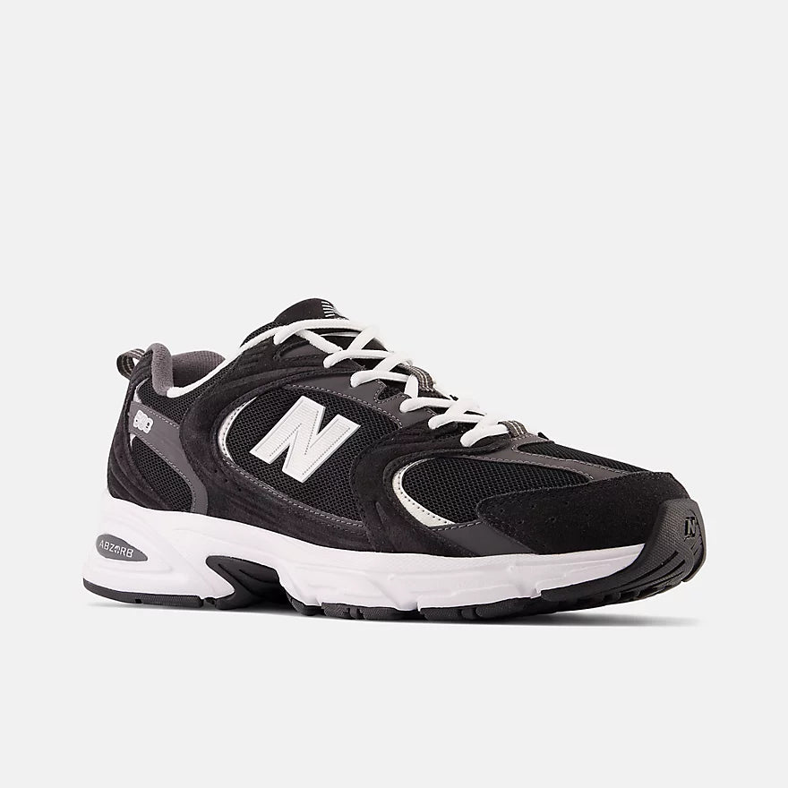 NEW BALANCE 530 BLACK with MAGNET and Silver Metallic