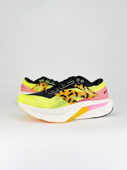 New balance elite - Royal Feet 2025