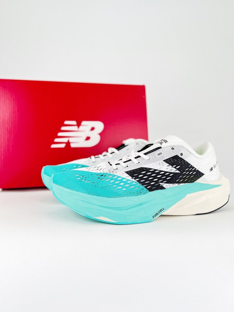 New Balance FuelCell SuperComp Pacer - Royal Feet 2025