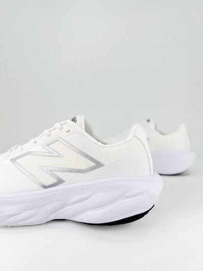 New Balance NB Fresh Foam - Royal Feet 2025