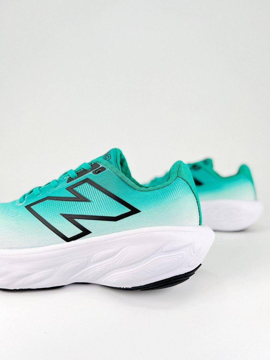New Balance NB Fresh Foam - Royal Feet 2025