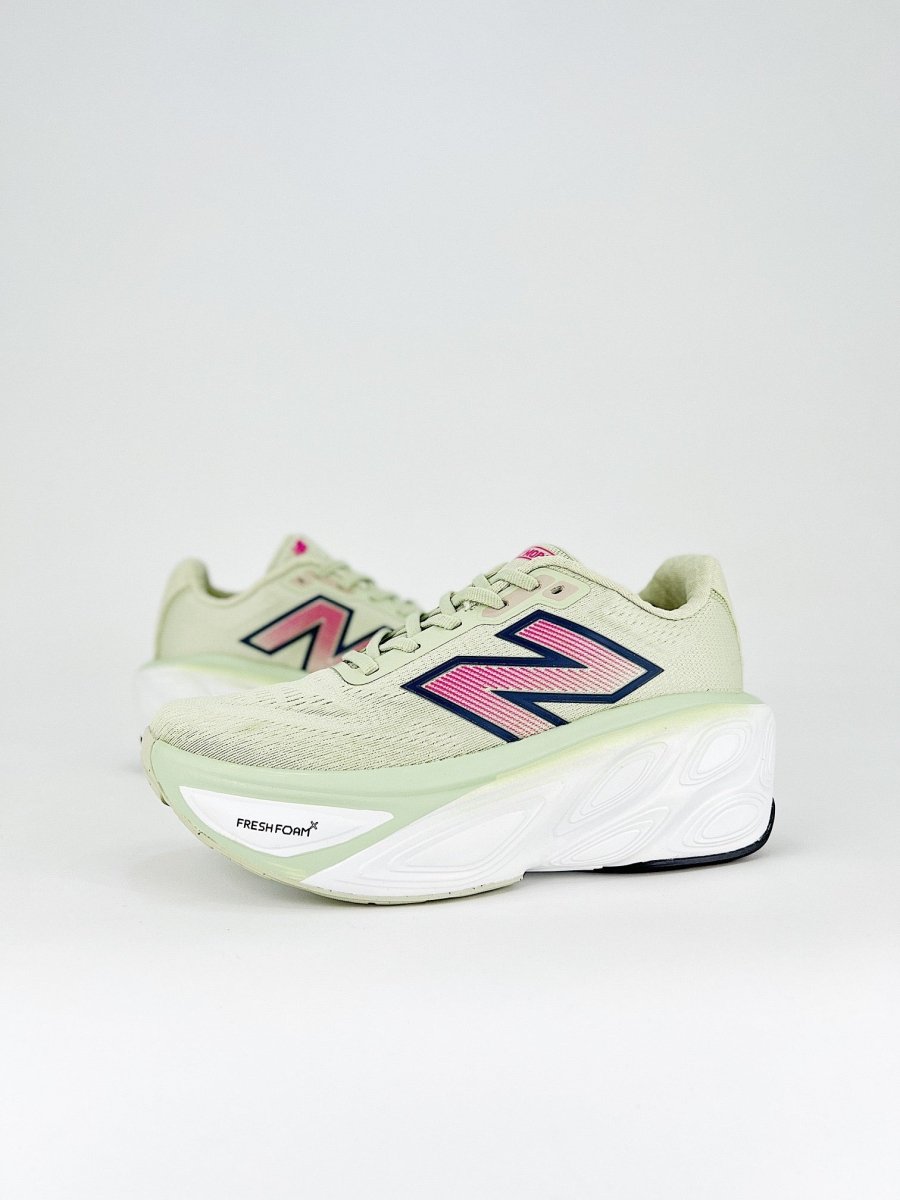 New Balance NB Fresh Foam X More v4 - Royal Feet 2025