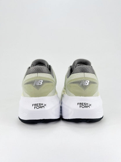 New Balance NB Fresh Foam X More v6 - Royal Feet 2025