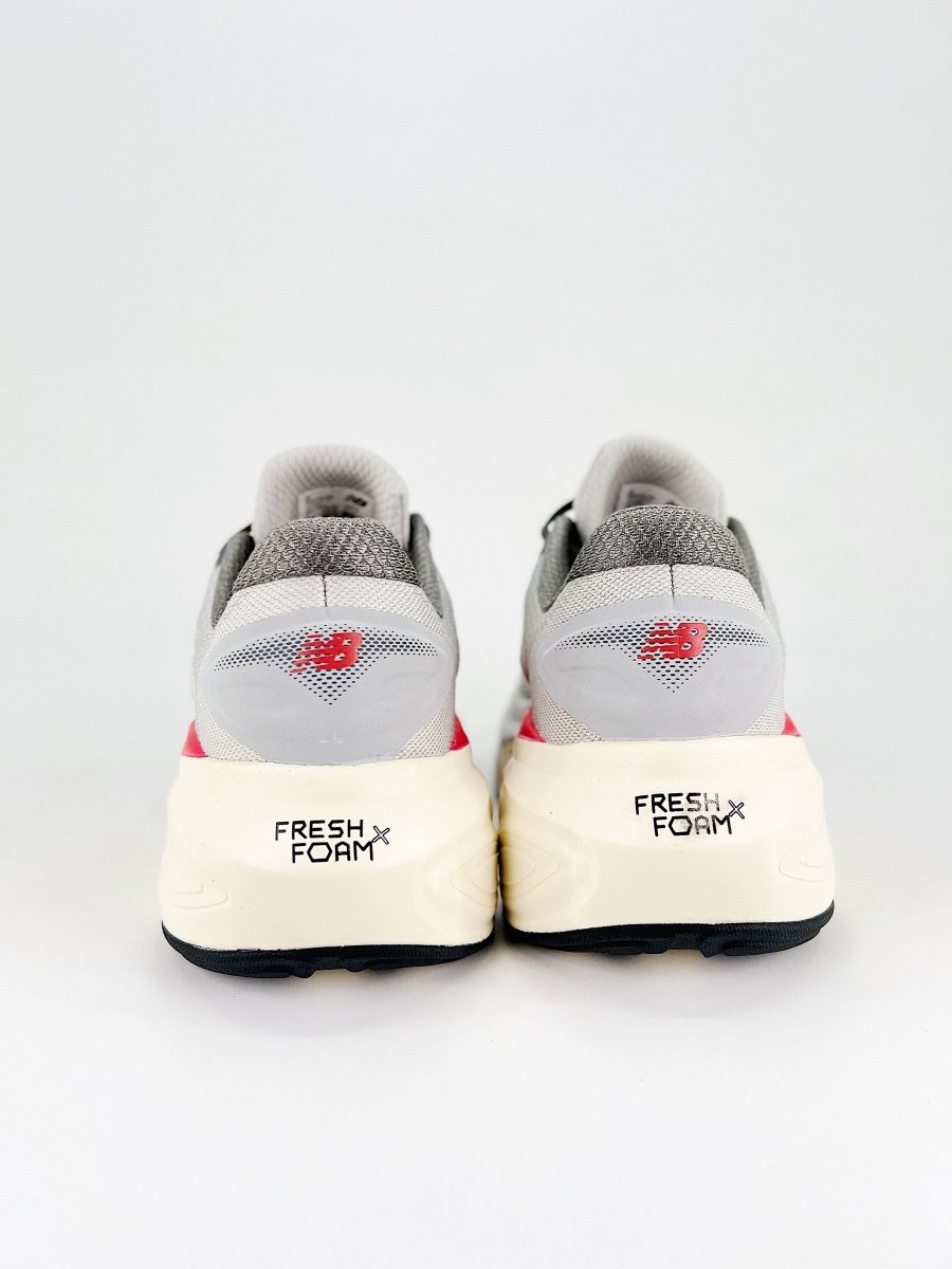 New Balance NB Fresh Foam X More v6 - Royal Feet 2025