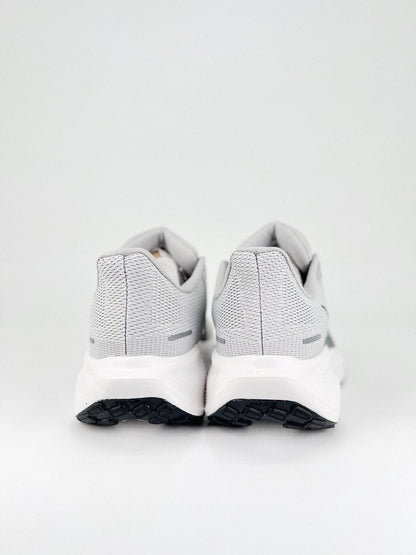 Nike Air Zoom Pegasus - Royal Feet 2025