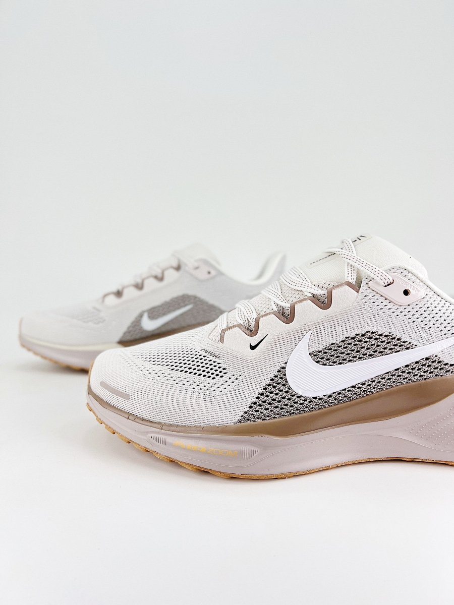 Nike Air Zoom Pegasus 41 - Royal Feet 2025