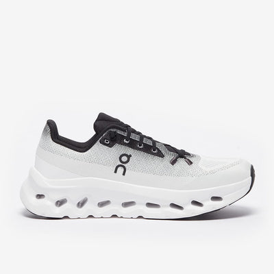 on cloud - Royal Feet 2025