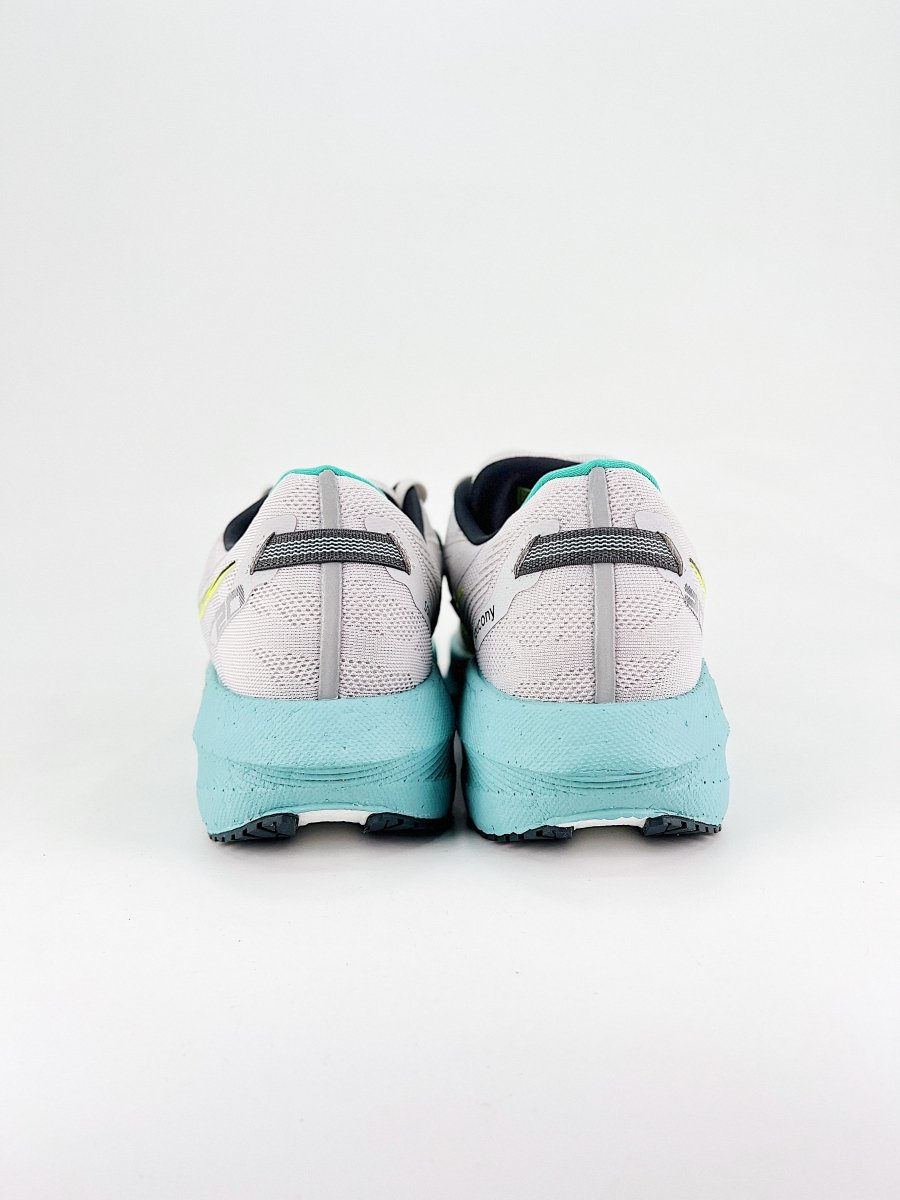Saucony Triumph 20 - Royal Feet 2025